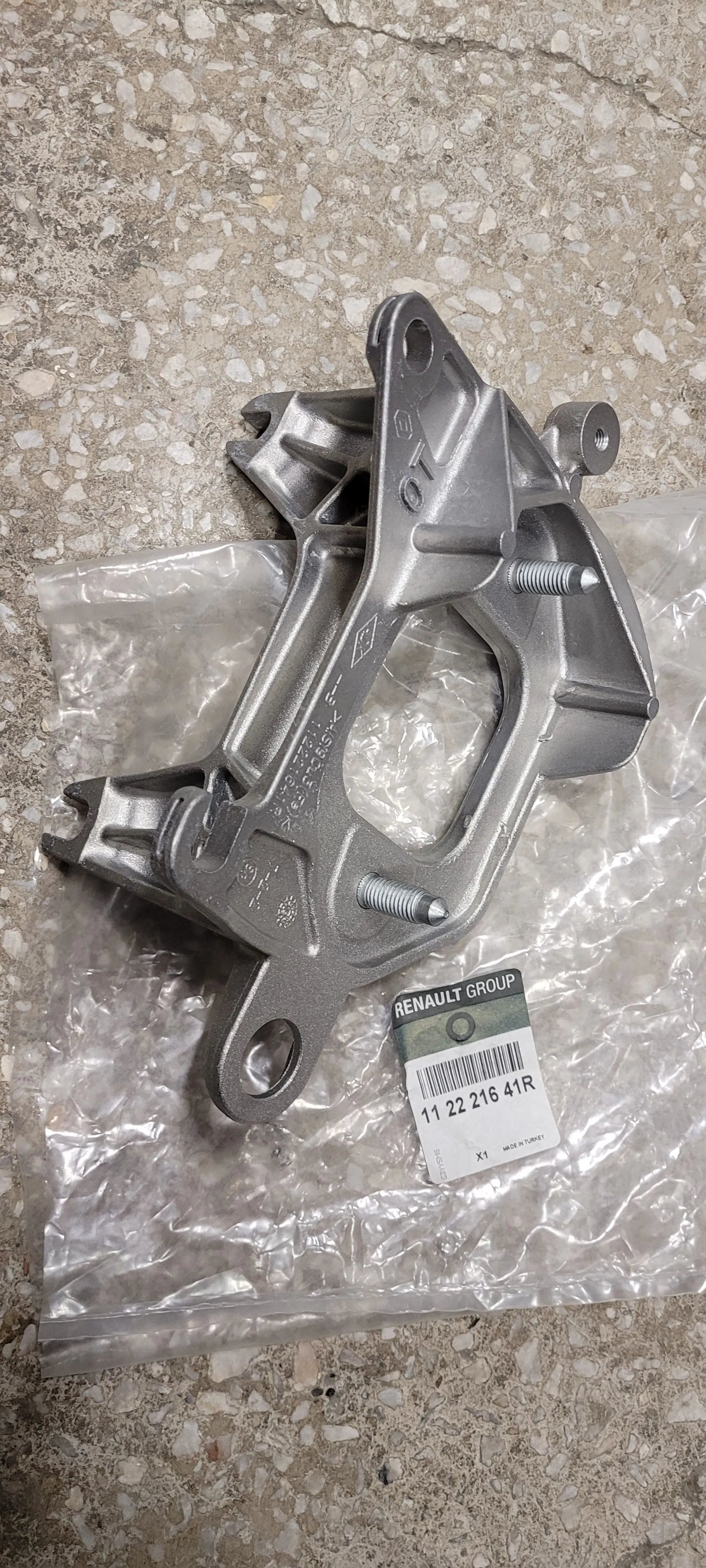 Kadjar Motor Ön Bağlantı Takozu Bağlantı Ayağı 2015-2016