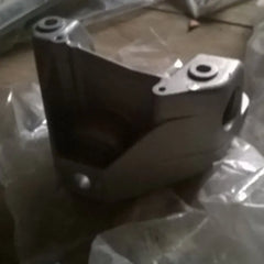 Master Motor Arka Takozu Bağlantı Ayağı 1998-2003 Orjinal