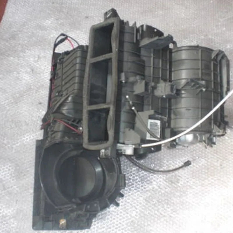 Megane Kalorifer Kutusu 2004-2009 Orjinal Mais 7701207875