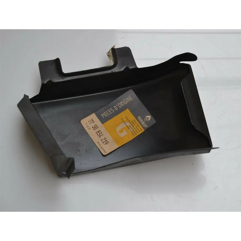 Megane Arka Stop Lambası Alt Sacı Sağ 1995-2003 Orjinal