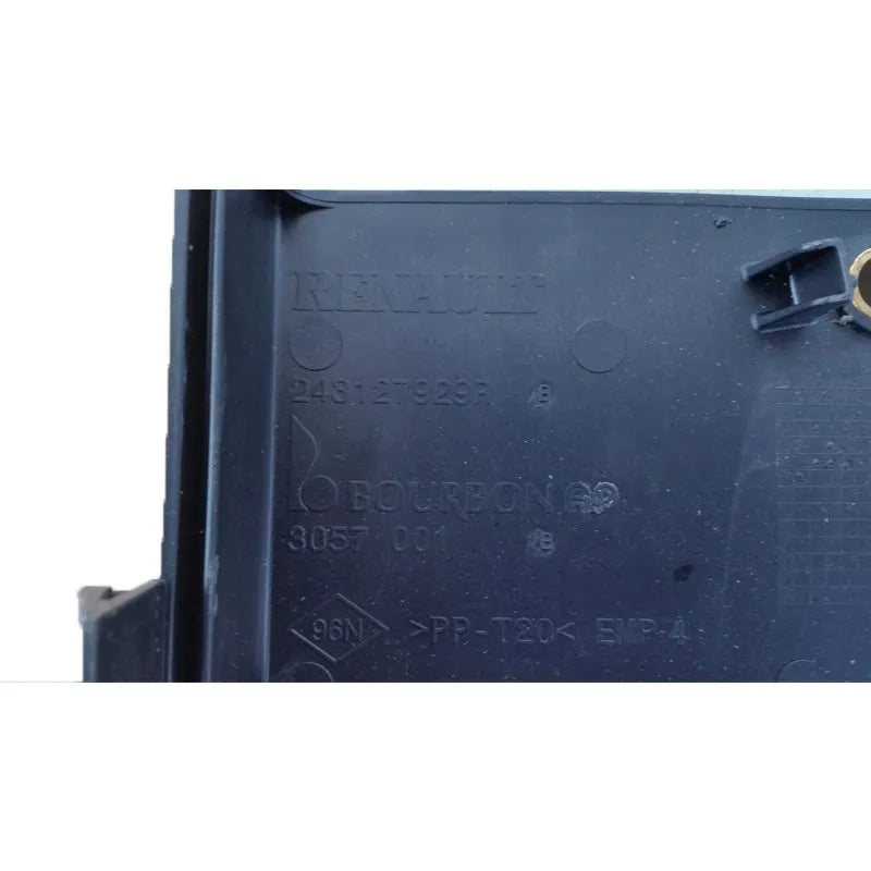 Megane Sigorta Kutusu Kapağı