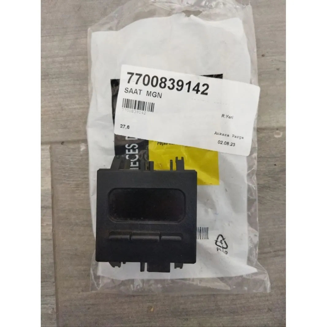 Megane Araç İçi Dijital Saat 1995-2003 Orjinal