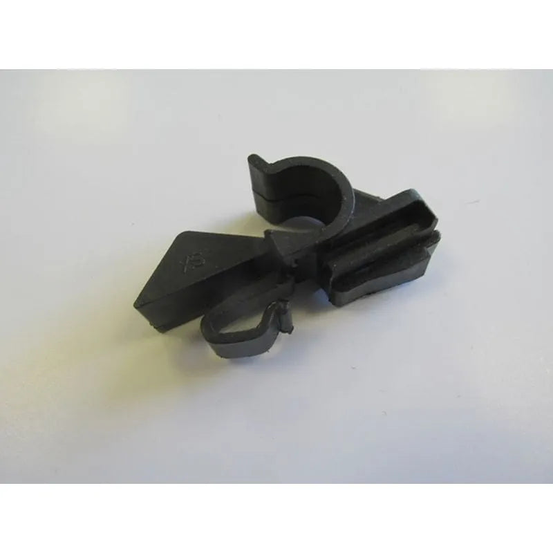 Grande Punto Şapkalık Klipsi 2005-2015 Meydan 71719953