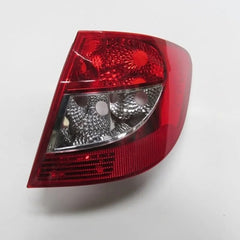 Clio Arka Stop Lambası Sağ 2009-2012 Meydan 8200700047