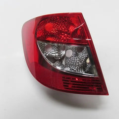 Clio Arka Stop Lambası Sol 2009-2012 Meydan 8200700046