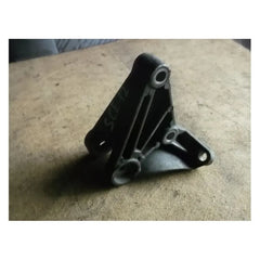 Megane Motor Arka Takozu Bağlantı Ayağı 1995-2003 Orjinal 