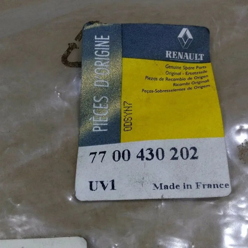 Megane Silecek Suyu Deposu