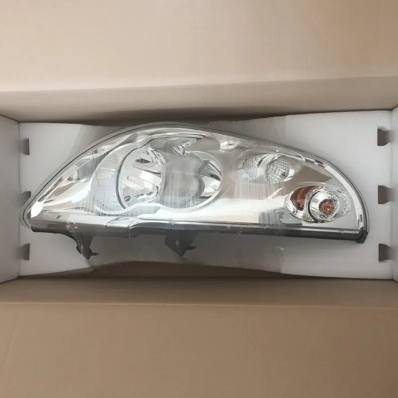 Master Ön Far Komple 2011-2019 Hella 260102804R