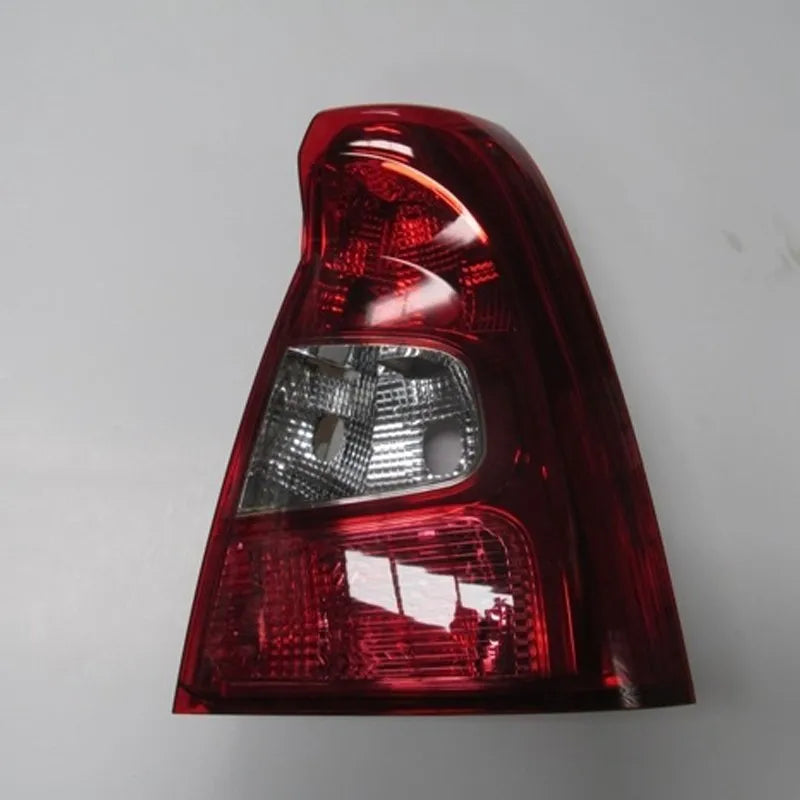 Logan Arka Stop Lambası Sağ 2002-2014 Meydan 8200744759