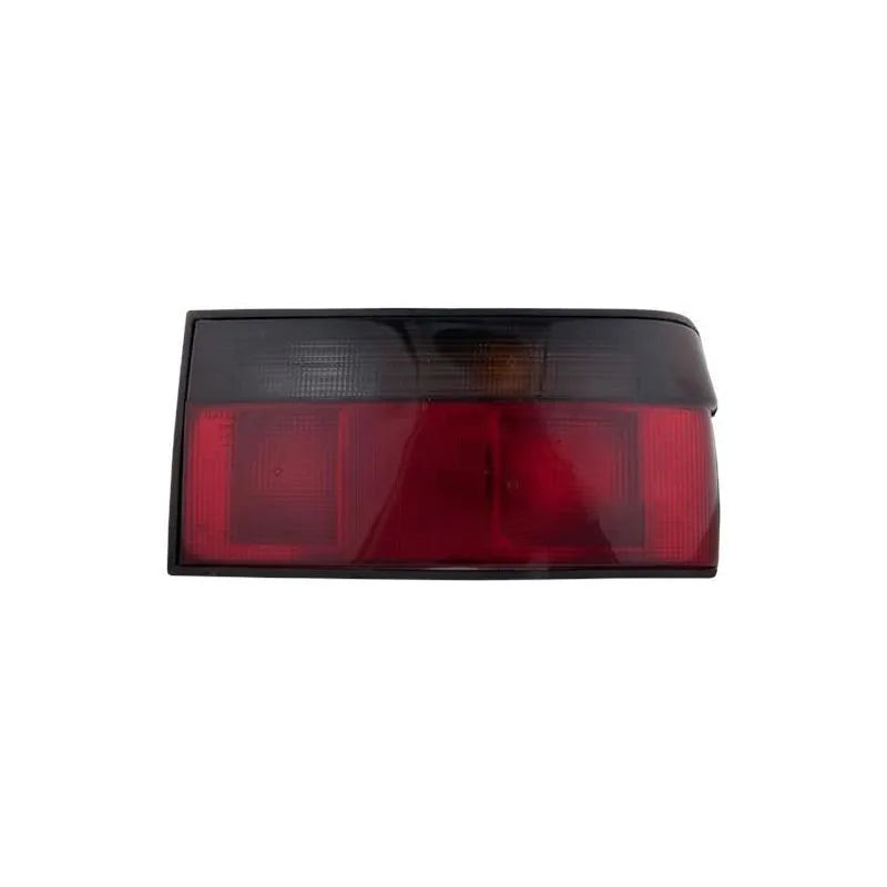 Renault 9 Arka Stop Lambası Sağ 1994-1996 Pleksan 7701032946