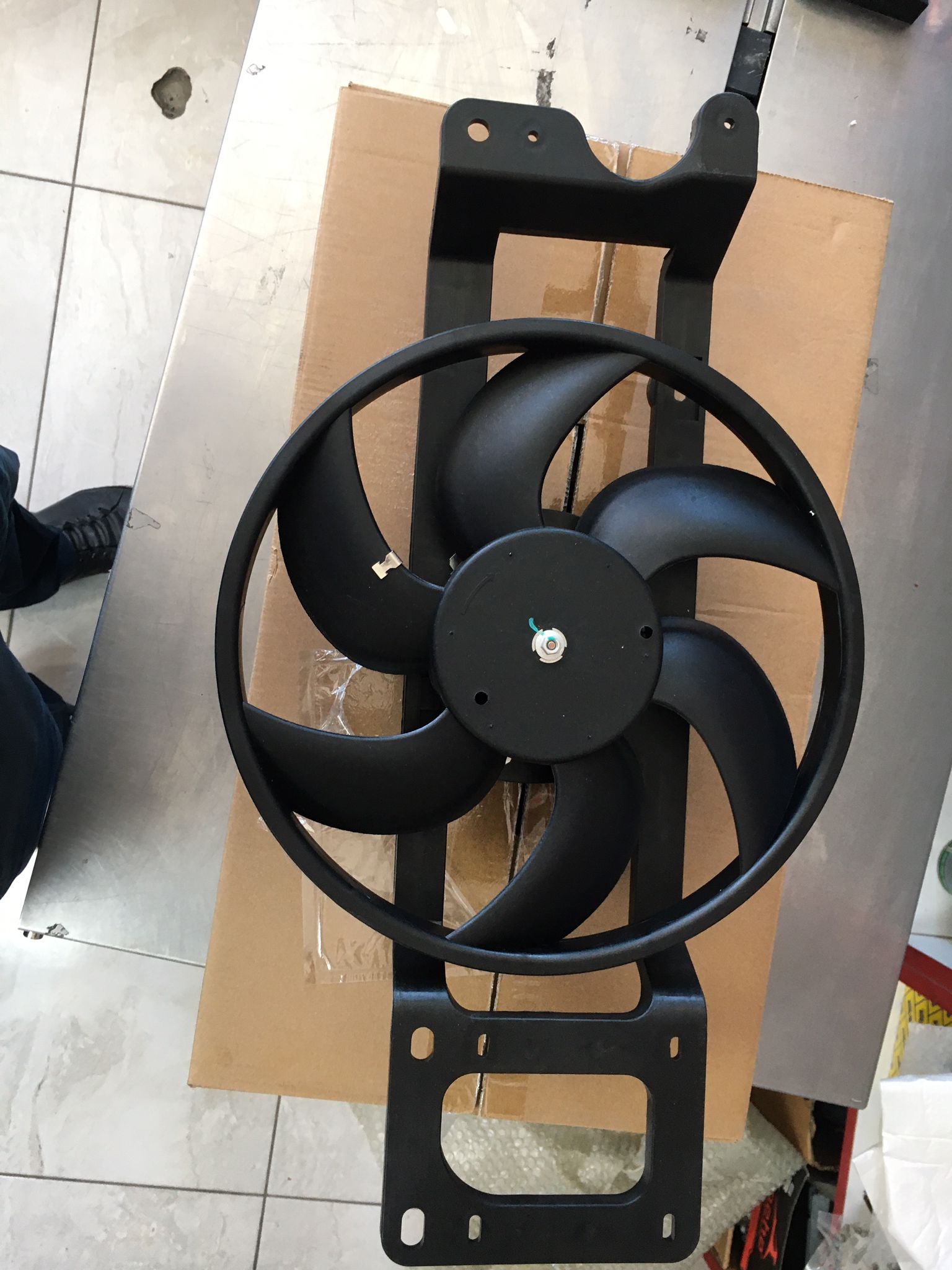 Solenza Fan Motoru Komple 2004-2005 Veka 6001546843